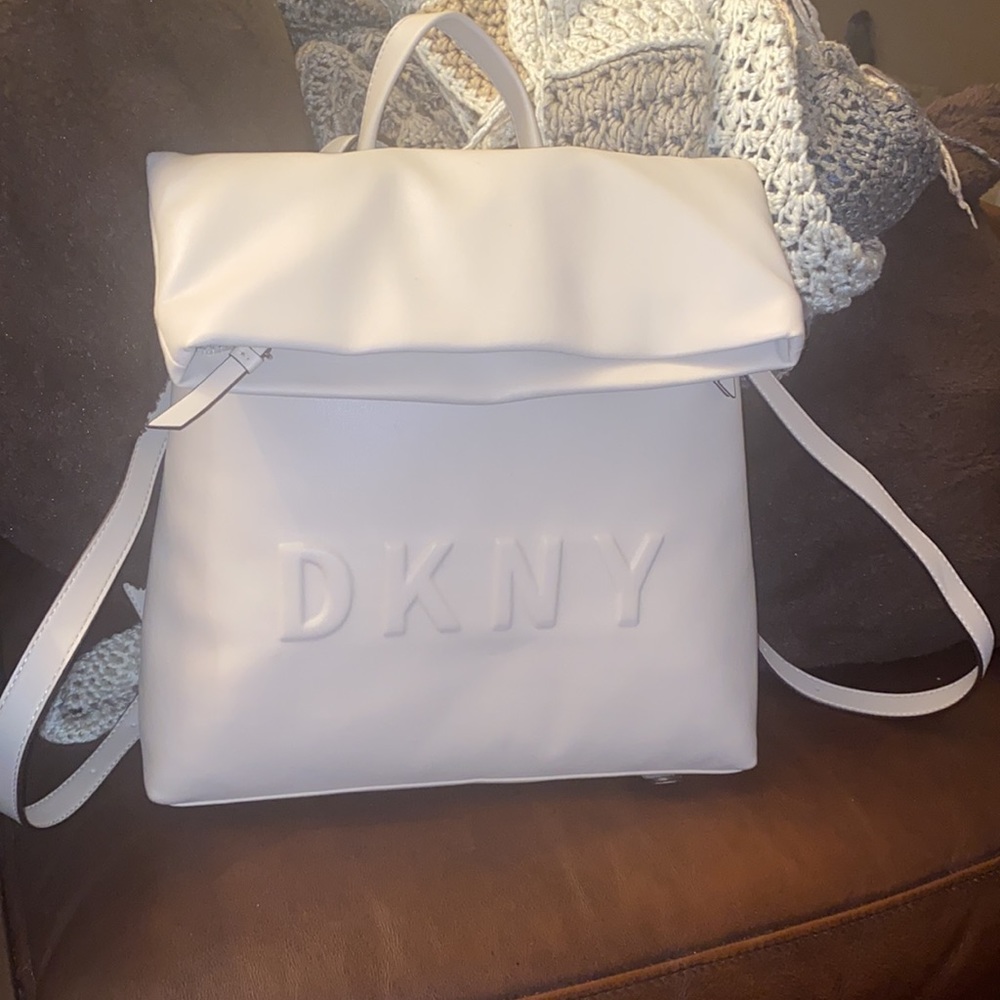 Dkny backpack - Picture 3 of 3